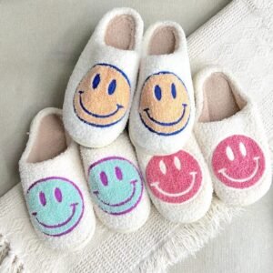Smiley Comfort Slippers – For a Cheerful and Warm Atmosphere